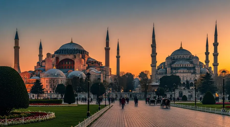 ایاصوفیه و مسجد آبی در میدان سلطان احمد استانبول