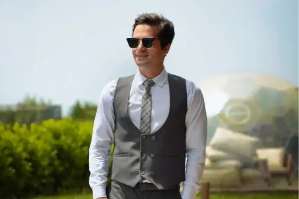 منیجر هلدینگ زرسان گلوبال