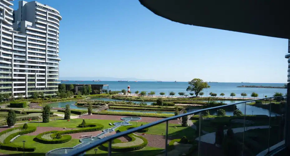 خرید آپارتمان ساحلی در باکرکوی استانبول؛ زندگی لوکس در خط اول دریا