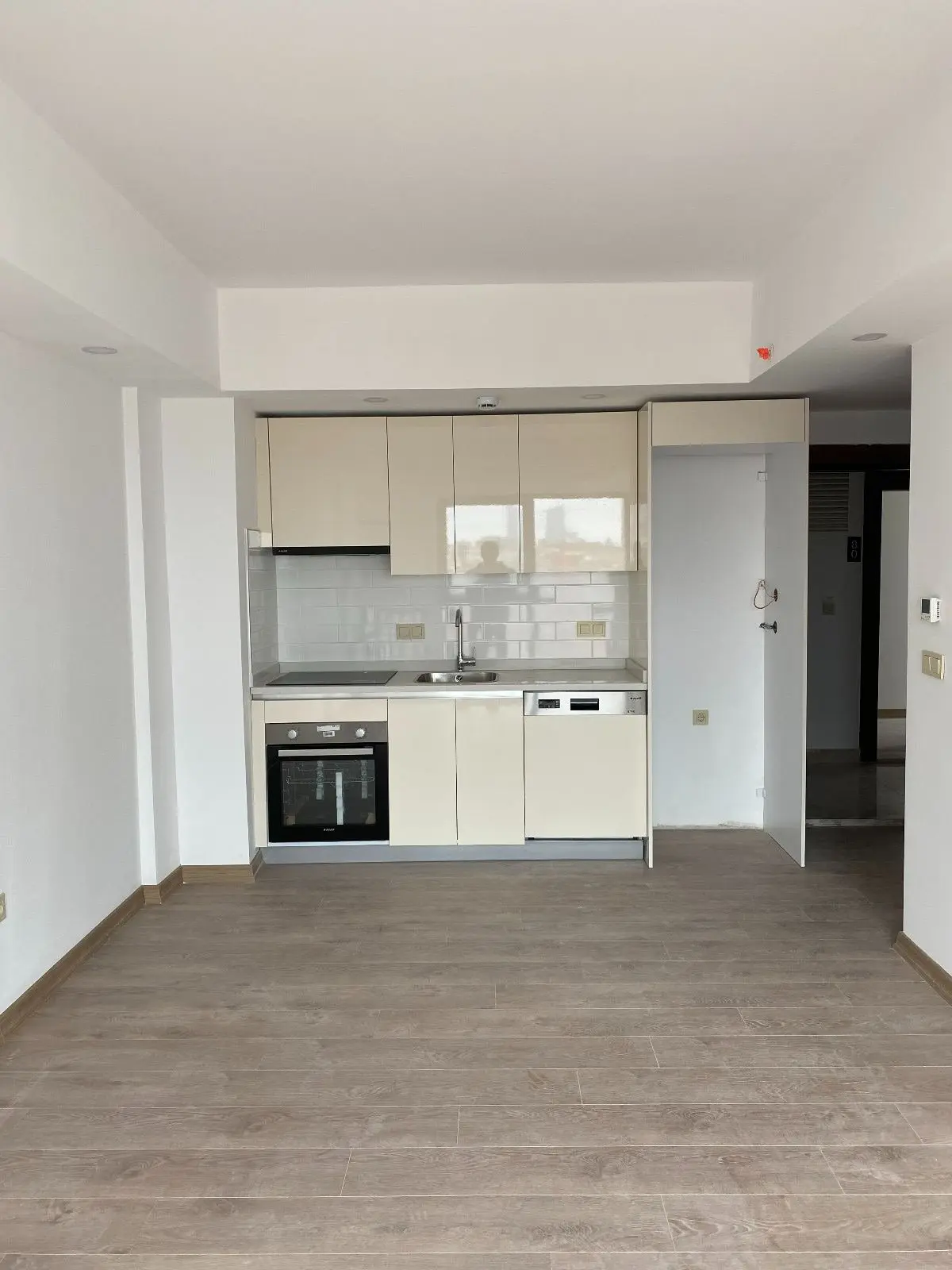 فروش واحد 1+1 خوش‌نقشه در مجتمع فول‌ امکانات کاییت هانه 